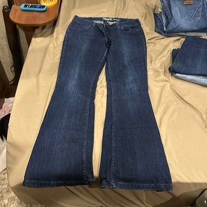 Flare leg- Rock 47 by Wrangler jeans